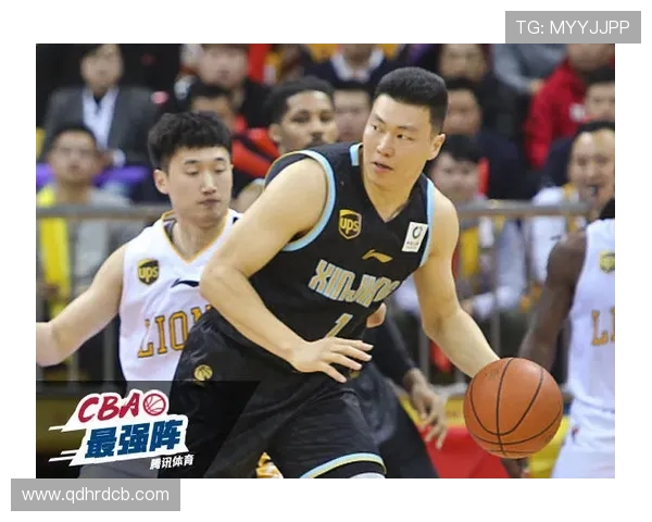 吴前半场14分钟高效输出5中3砍8分1助攻1抢断稳定领衔球队进攻